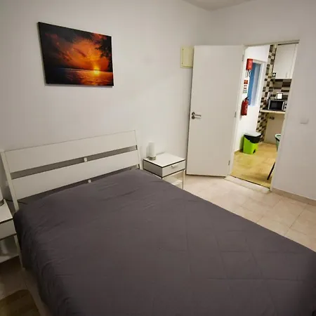 Apartment Rock's Spot Front